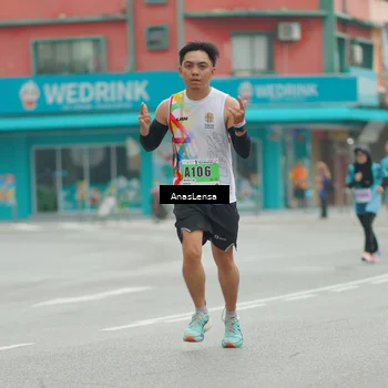 Runner Photo 8821400