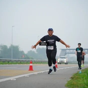 Runner Photo 8821810