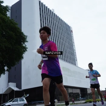Runner Photo 8821968