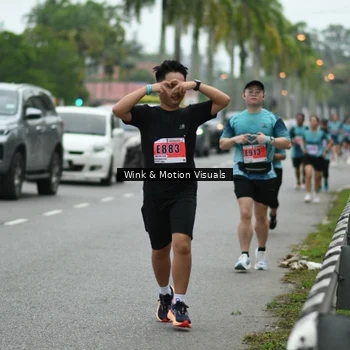 Runner Photo 8822004