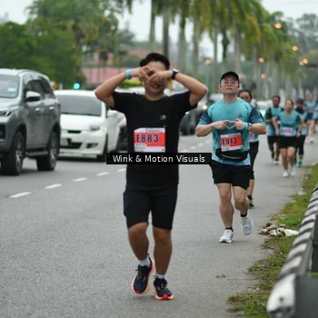 Runner Photo 8822013