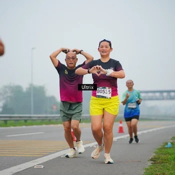 Runner Photo 8822021