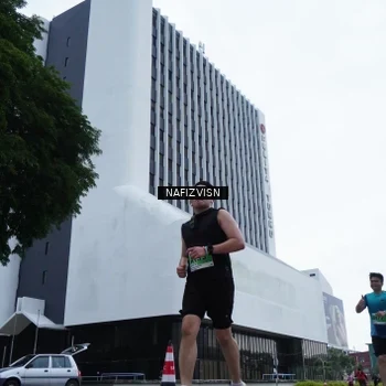 Runner Photo 8822029