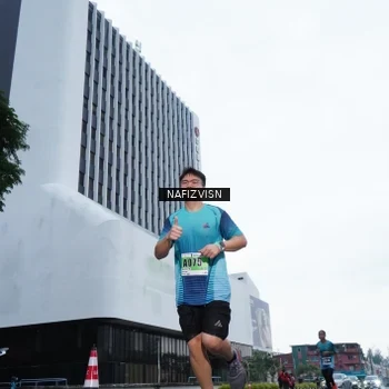 Runner Photo 8822049