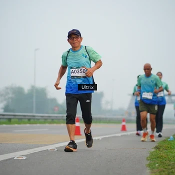 Runner Photo 8822100