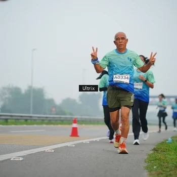 Runner Photo 8822112