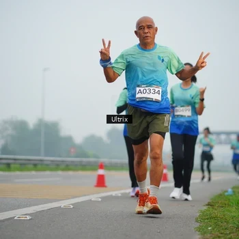 Runner Photo 8822113