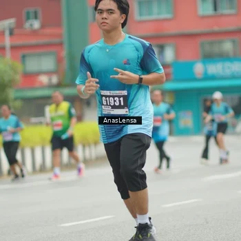 Runner Photo 8822230