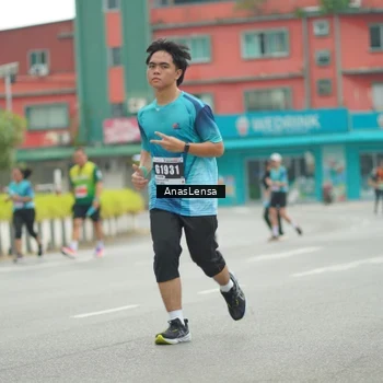 Runner Photo 8822231