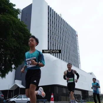 Runner Photo 8822257