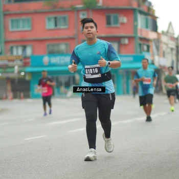 Runner Photo 8822293
