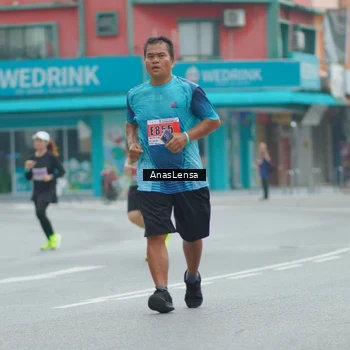 Runner Photo 8822357