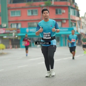 Runner Photo 8822372