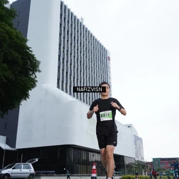 Runner Photo 8822400