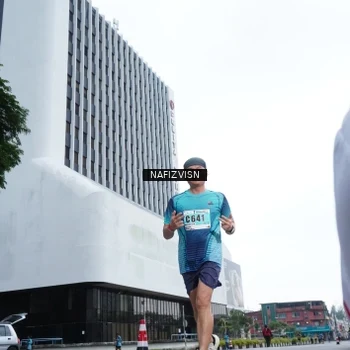 Runner Photo 8822453