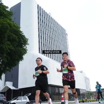 Runner Photo 8822471