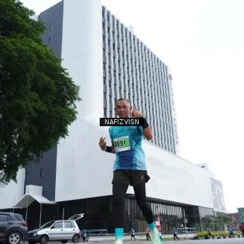Runner Photo 8822475