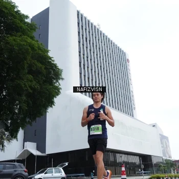 Runner Photo 8822499