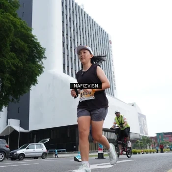 Runner Photo 8822593