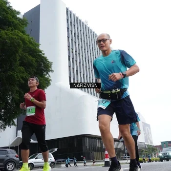 Runner Photo 8822636