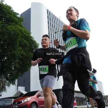 Runner Photo 8822673