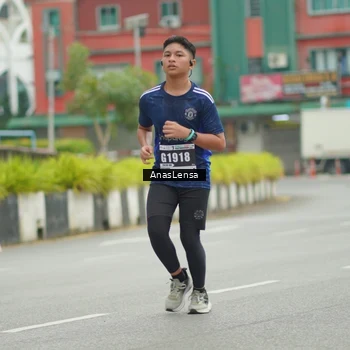 Runner Photo 8822689