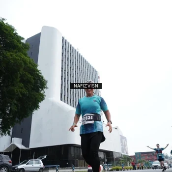 Runner Photo 8822730