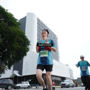 Runner Photo 8822749