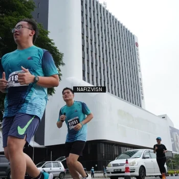 Runner Photo 8822883