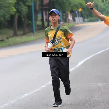 Runner Photo 8822943