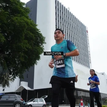 Runner Photo 8822996