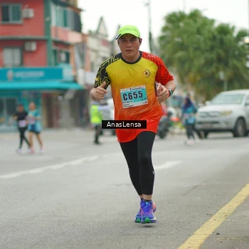 Runner Photo 8823005