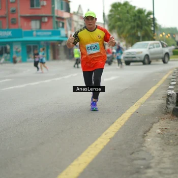 Runner Photo 8823008