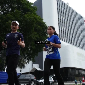 Runner Photo 8823020