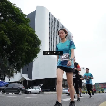 Runner Photo 8823034