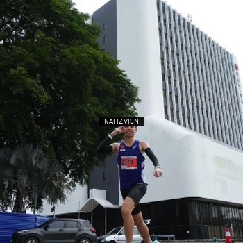 Runner Photo 8823054