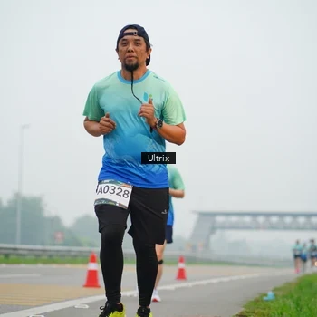 Runner Photo 8823055