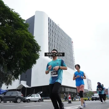 Runner Photo 8823083