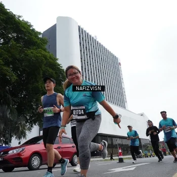 Runner Photo 8823084