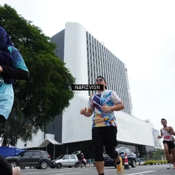 Runner Photo 8823116