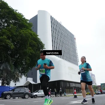 Runner Photo 8823153