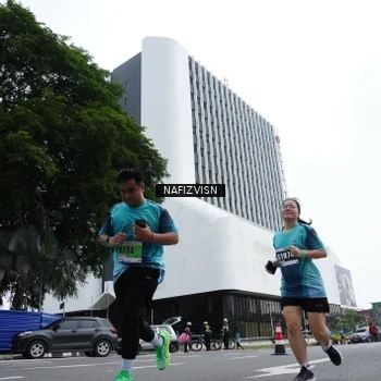 Runner Photo 8823159