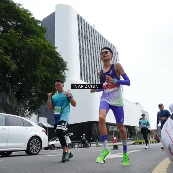 Runner Photo 8823188