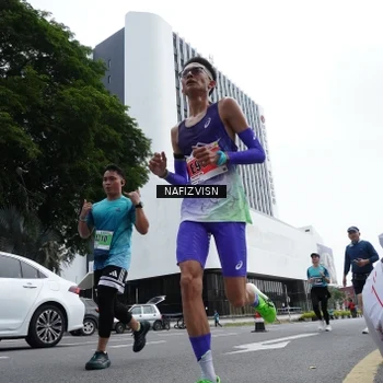 Runner Photo 8823205