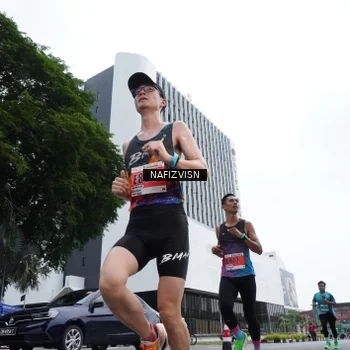 Runner Photo 8823214