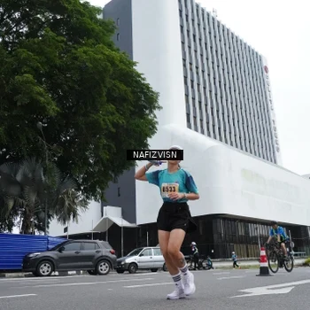 Runner Photo 8823241