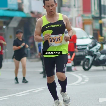 Runner Photo 8823243