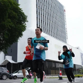 Runner Photo 8823277