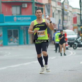 Runner Photo 8823291