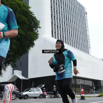 Runner Photo 8823293